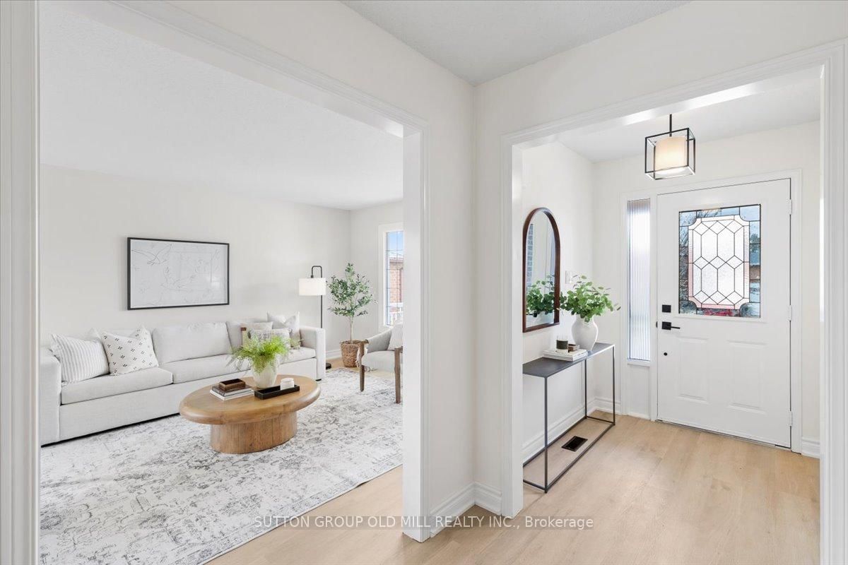 Detached House for sale at 37 Brandy Crescent, Vaughan, Ontario, L4L 3C5 - East Woodbridge - MLS: N12857700