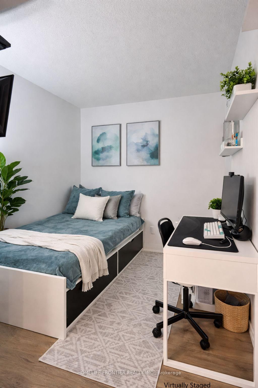 Condo for sale at 201-35 Hunt Avenue, Richmond Hill, Ontario, L4C 4H1 - Mill Pond - MLS: N12857898