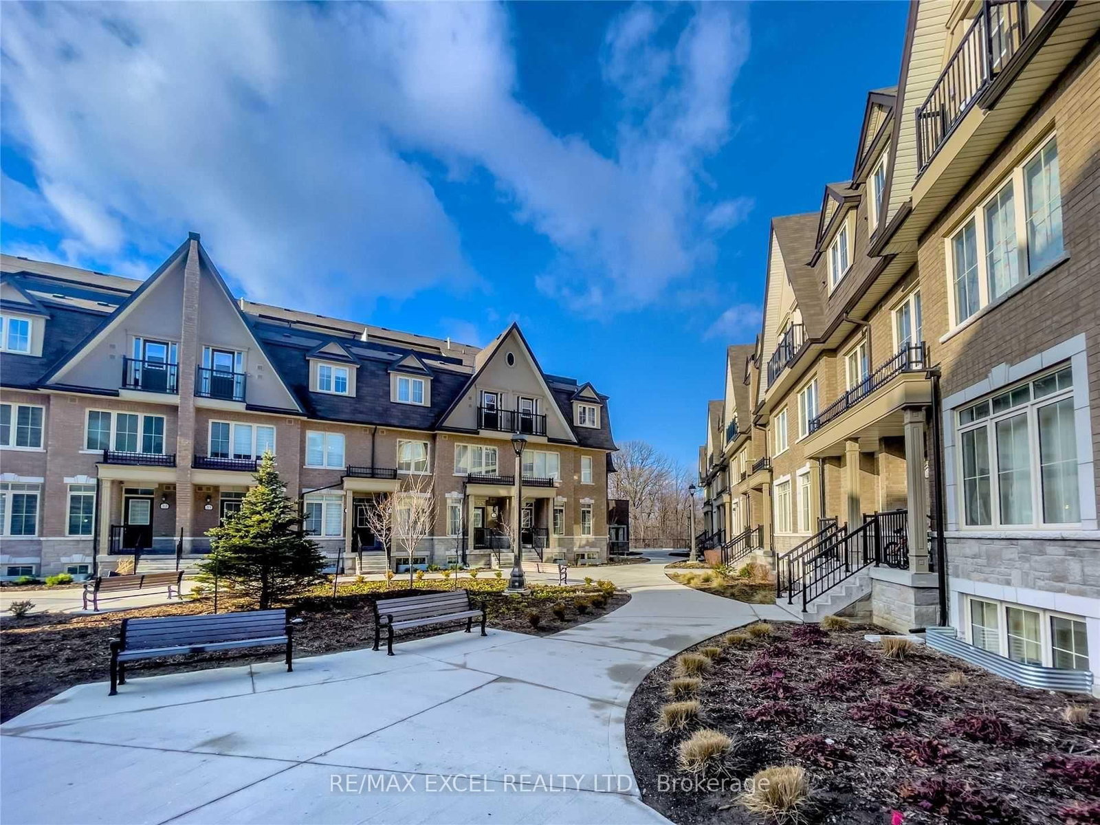 Townhouse for sale at 16-181 Parktree Drive, Vaughan, Ontario, L6A 5B1 - Maple - MLS: N12857926