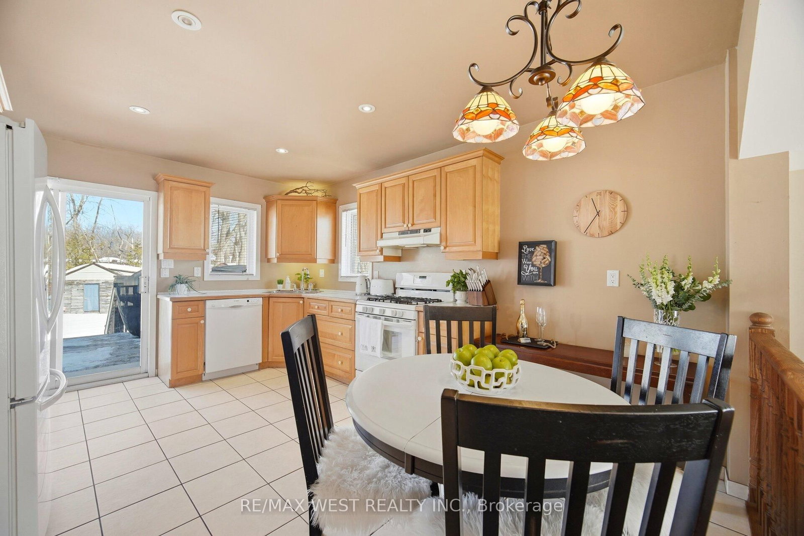 Detached House for sale at 924 Vicrol Drive, Innisfil, Ontario, L9S 1V4 - Alcona - MLS: N12857932