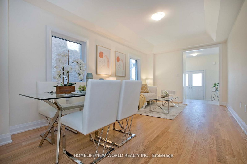 240 Seguin St N, Richmond Hill, L4E 2Y5 | Image 3