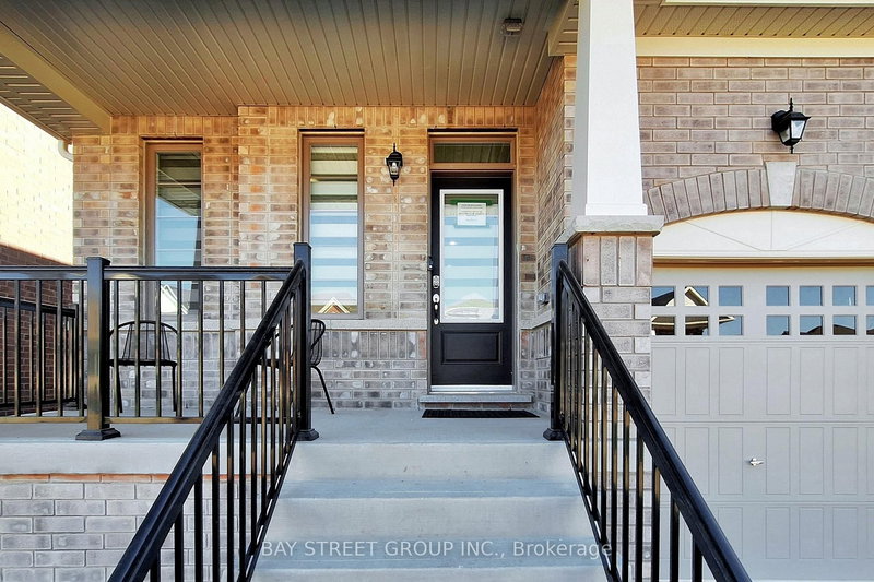 57 Big Canoe Dr, Georgina, L0E 1R0 | Image 2