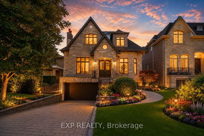 5-bed Detached House · 58 Spruce Ave