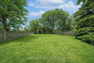 58 Spruce Avenue, Richmond Hill, Ontario image-0-1
