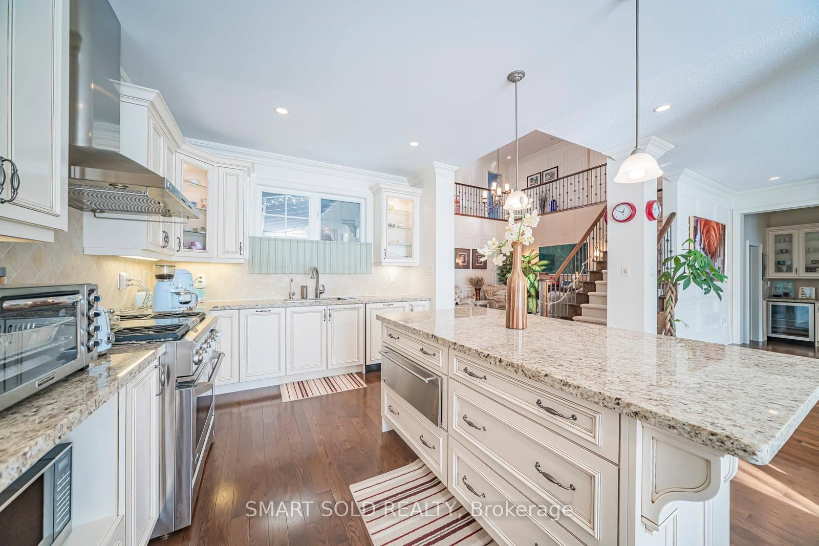 Detached House for sale at 33 Earnshaw Drive, Markham, Ontario, L6C 0E4 - Victoria Square - MLS: N12859888