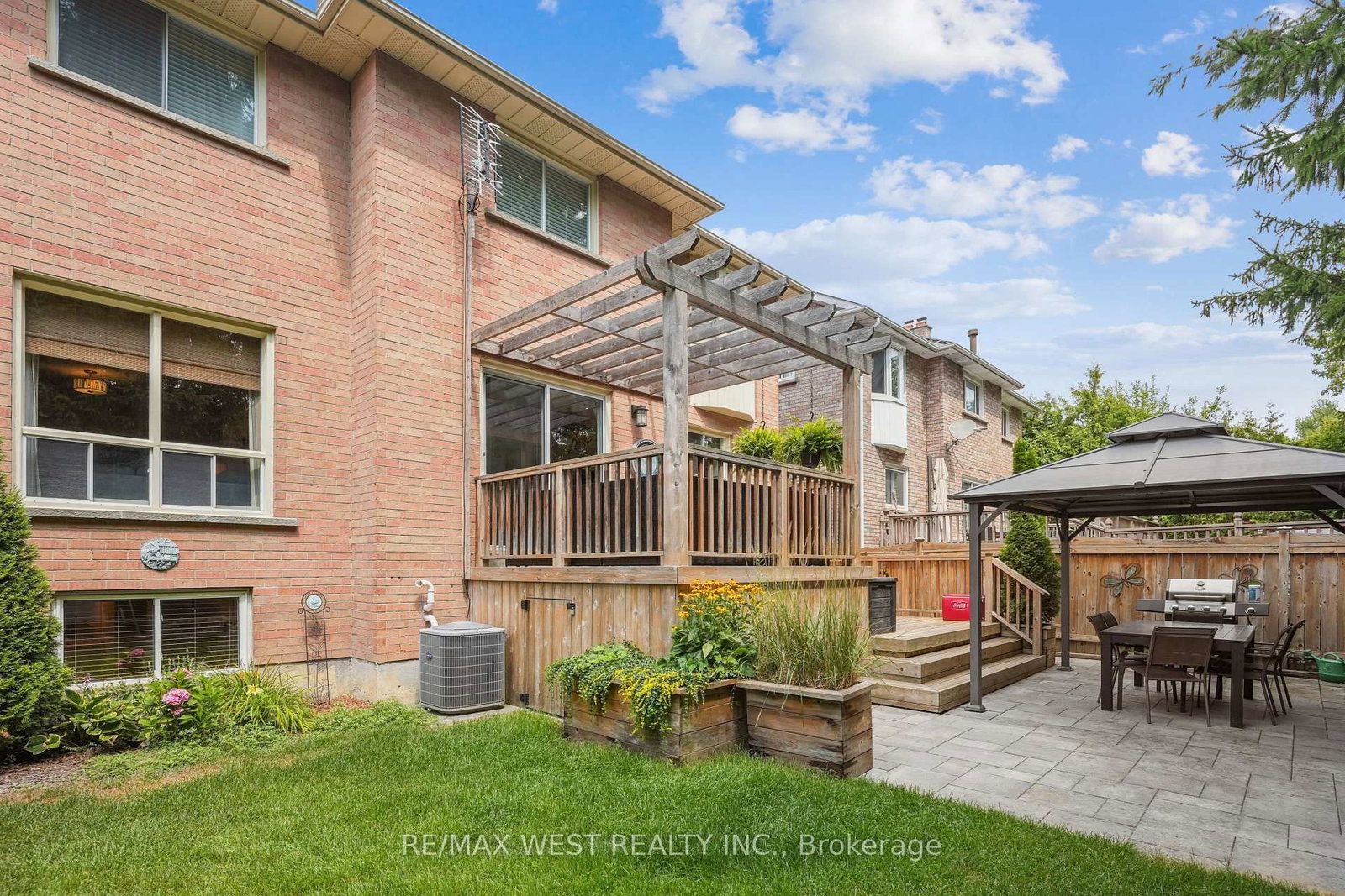 Detached House for sale at 43 Summitcrest Drive, Richmond Hill, Ontario, L4S 1A7 - Devonsleigh - MLS: N12860870