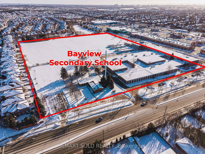 29 Breezeway Cres, Richmond Hill, L4S 1V7 | Image 2