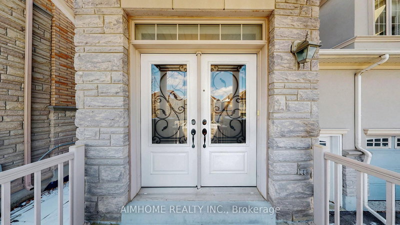 18 Bristlewood Cres, Vaughan, L4J 0H4 | Image 3