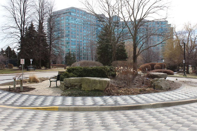 722 - 7905 Bayview Avenue