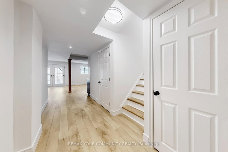 Bsmt - 25 Bache Ave, Georgina, L4P 0C7 | Image 2