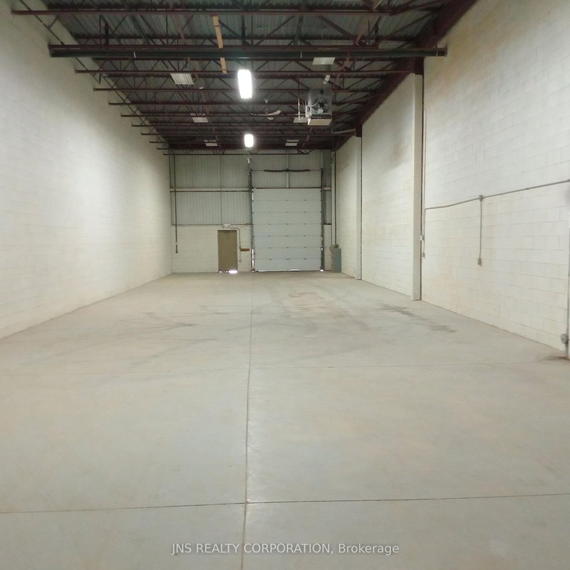 4 - 1180 Kerrisdale Blvd, Newmarket, L3Y 8Z9 | Image 3