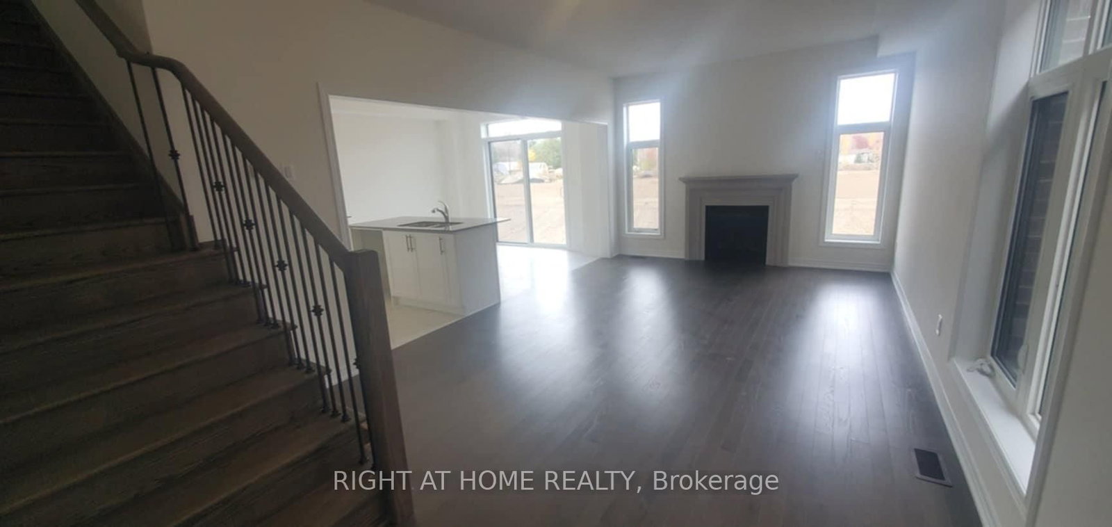 Detached House for sale at 1320 Davis Loop, Innisfil, Ontario, L0L 1W0 - Lefroy - MLS: N12863122