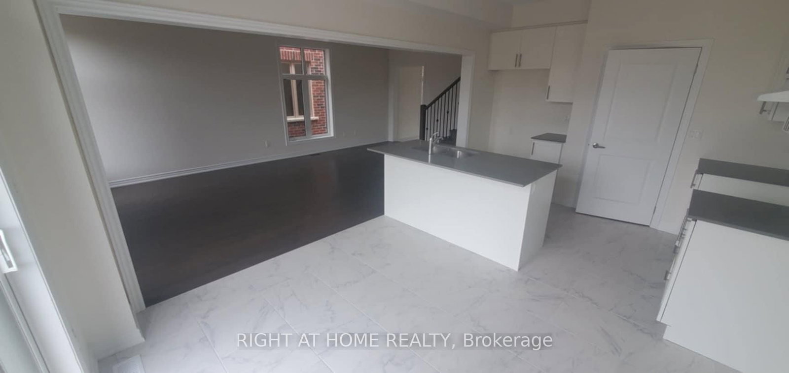 Detached House for sale at 1320 Davis Loop, Innisfil, Ontario, L0L 1W0 - Lefroy - MLS: N12863122