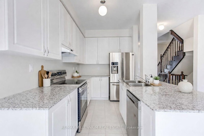 77 Allegranza Ave, Vaughan, L4H 4S3 | Image 3