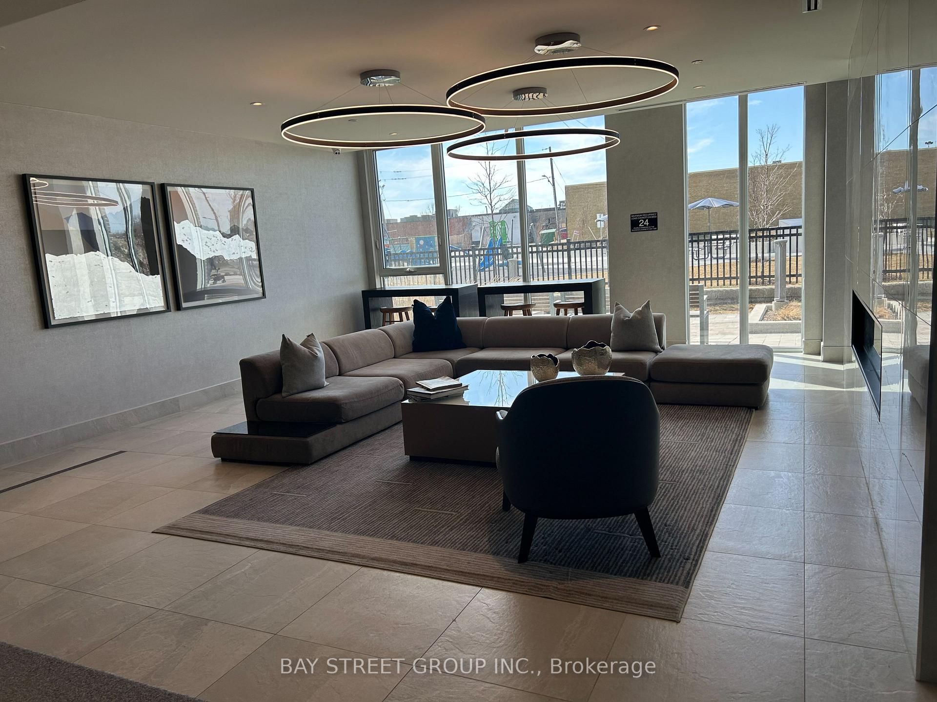 185 Deerfield Drive, Unit 612