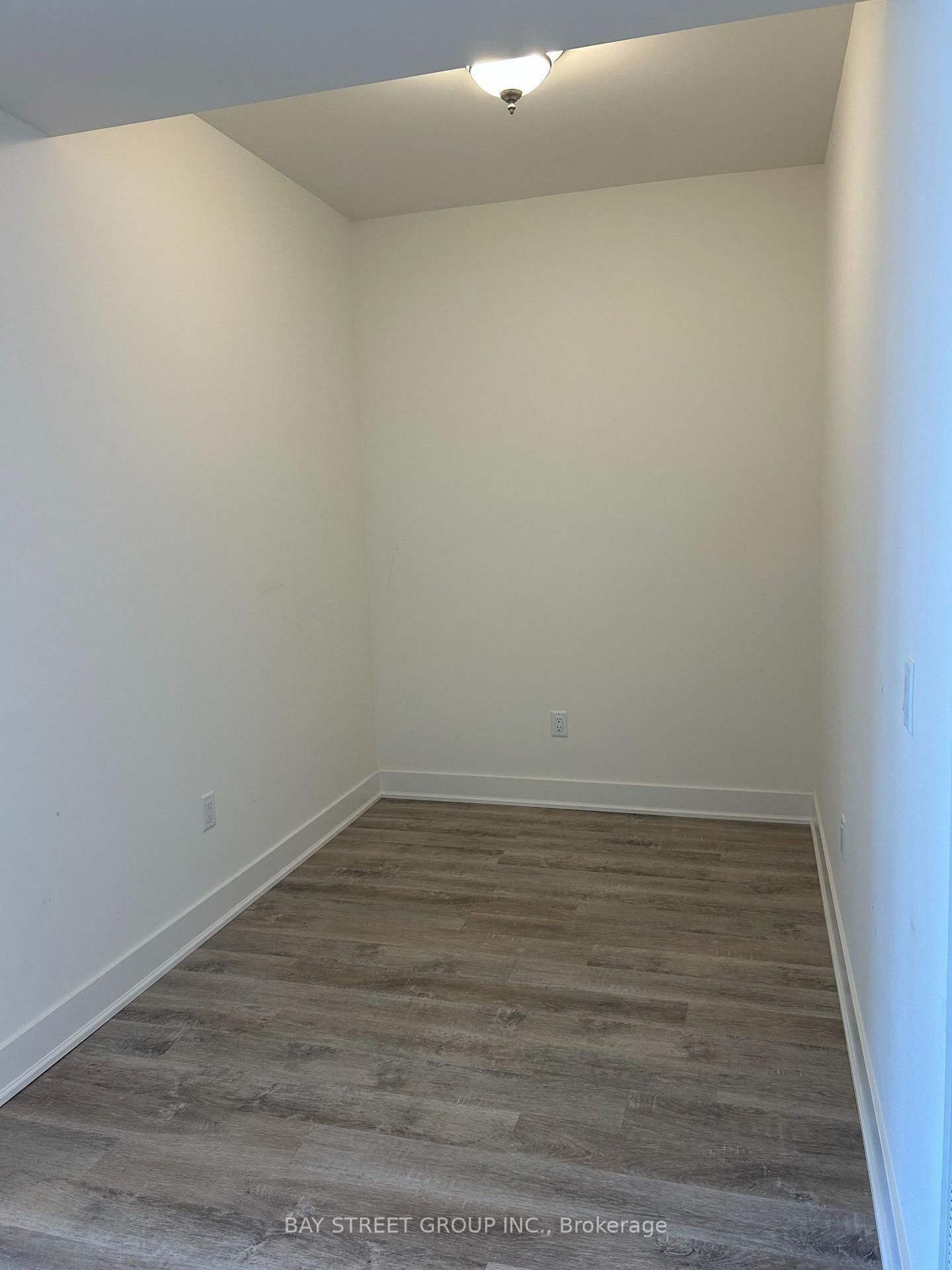 185 Deerfield Drive, Unit 612