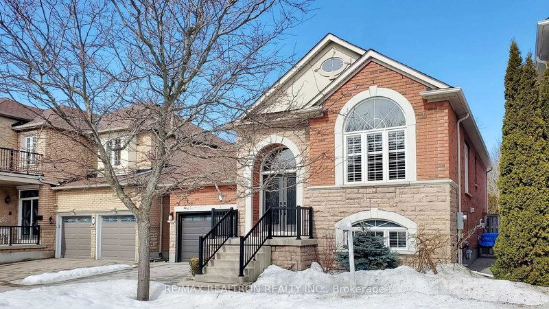 73 Brass Dr, Richmond Hill, L4E 4T4 | Image 2