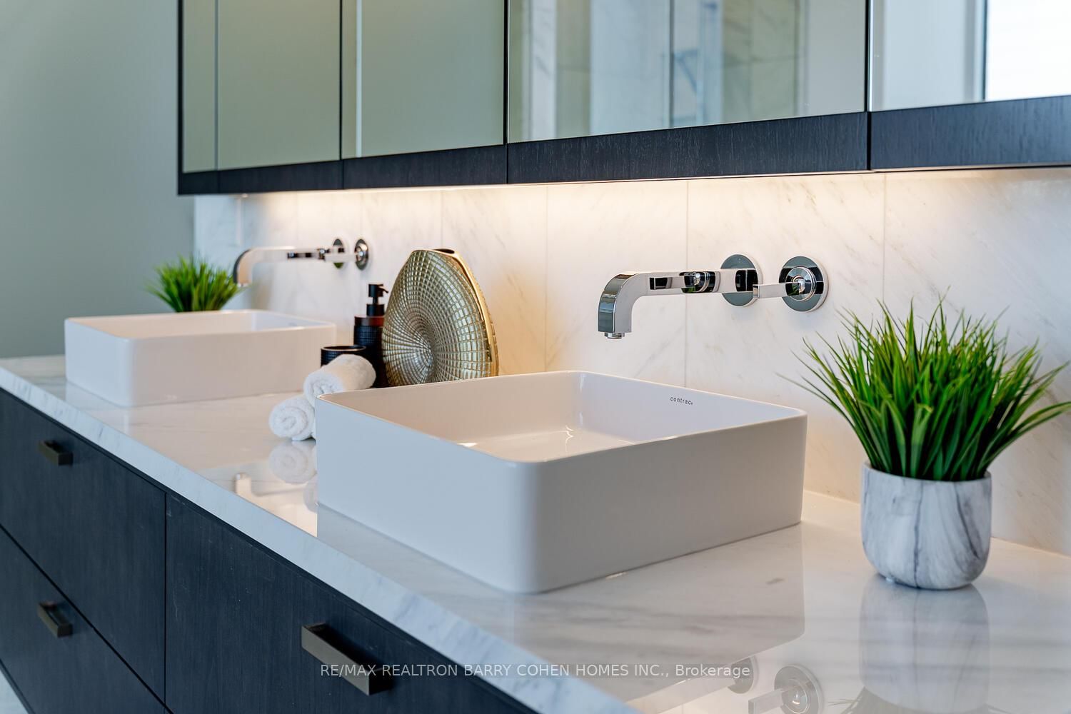 399 Royal Orchard Boulevard • #PH22 • Markham, ON photo 16