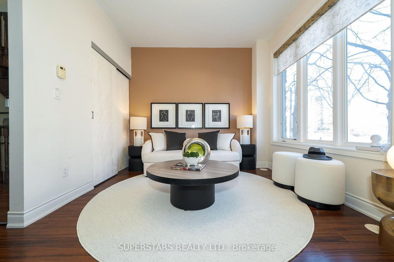 261 South Park Rd, Markham, L3T 0B6 | Image 3