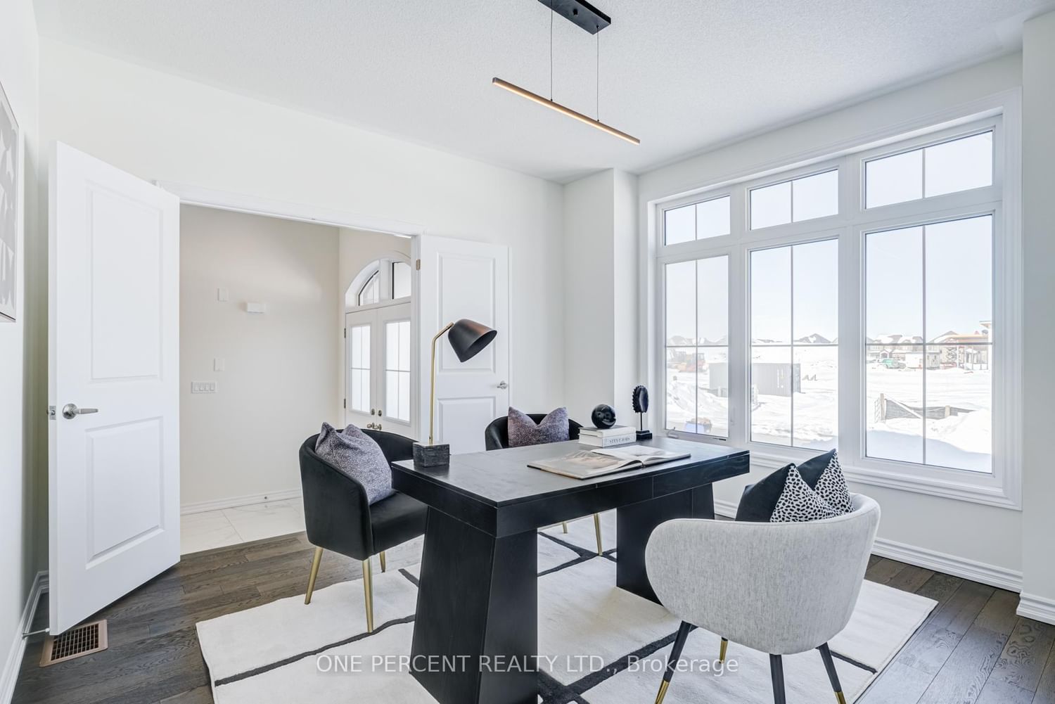 Detached House for sale at 1093 Cole Street, Innisfil, Ontario, L9S 4R7 - Rural Innisfil - MLS: N12864818