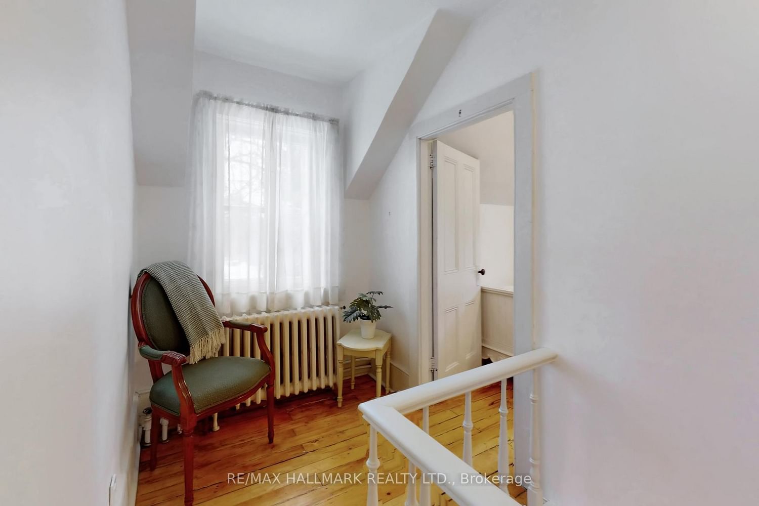 Detached House for sale at 64 Powell Street, Richmond Hill, Ontario, L4C 4S4 - Mill Pond - MLS: N12865294