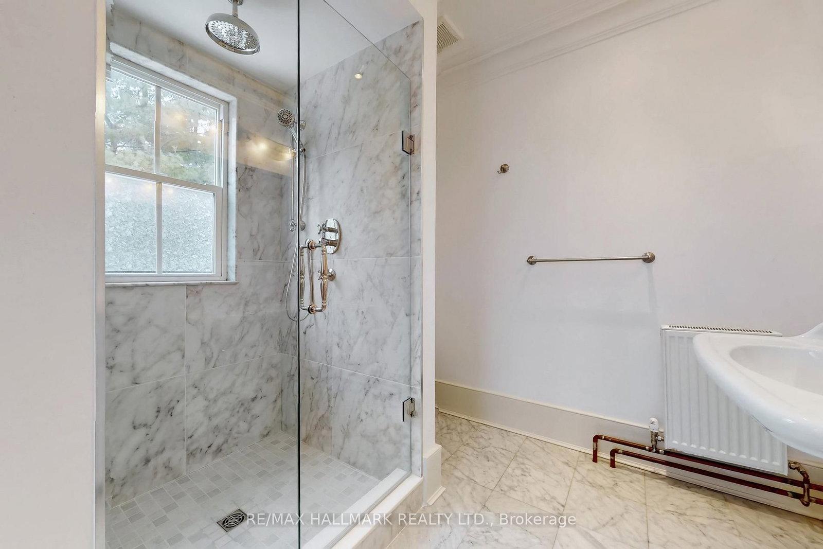 Detached House for sale at 64 Powell Street, Richmond Hill, Ontario, L4C 4S4 - Mill Pond - MLS: N12865294