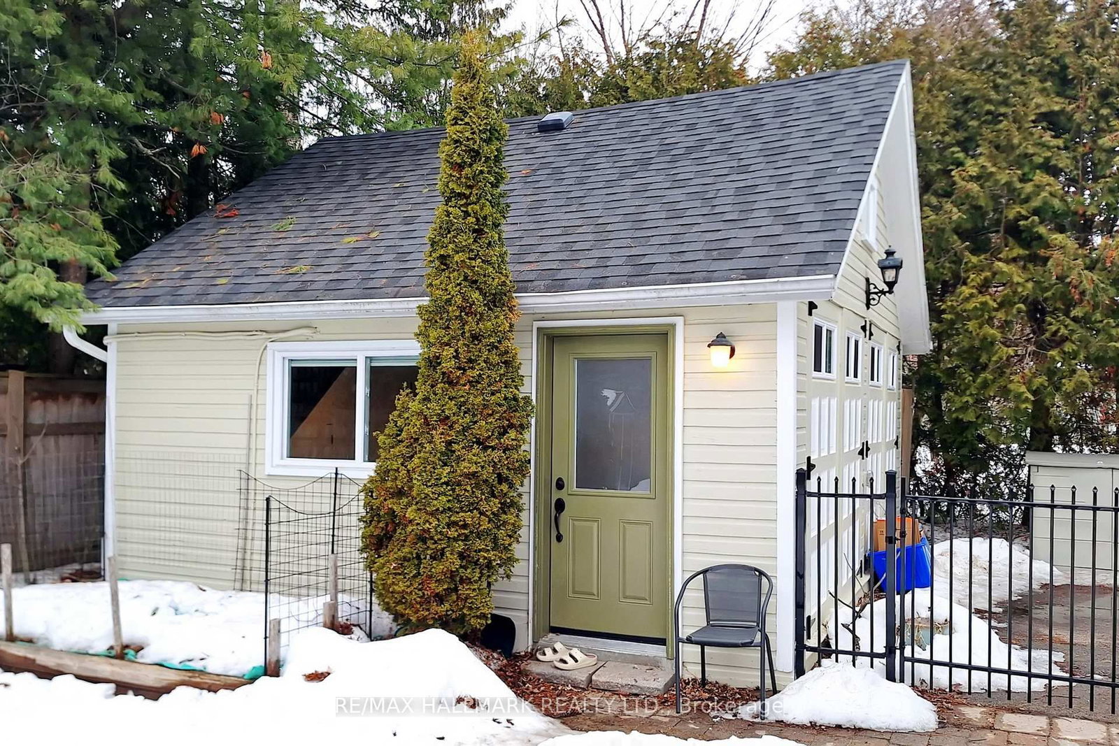 Detached House for sale at 64 Powell Street, Richmond Hill, Ontario, L4C 4S4 - Mill Pond - MLS: N12865294