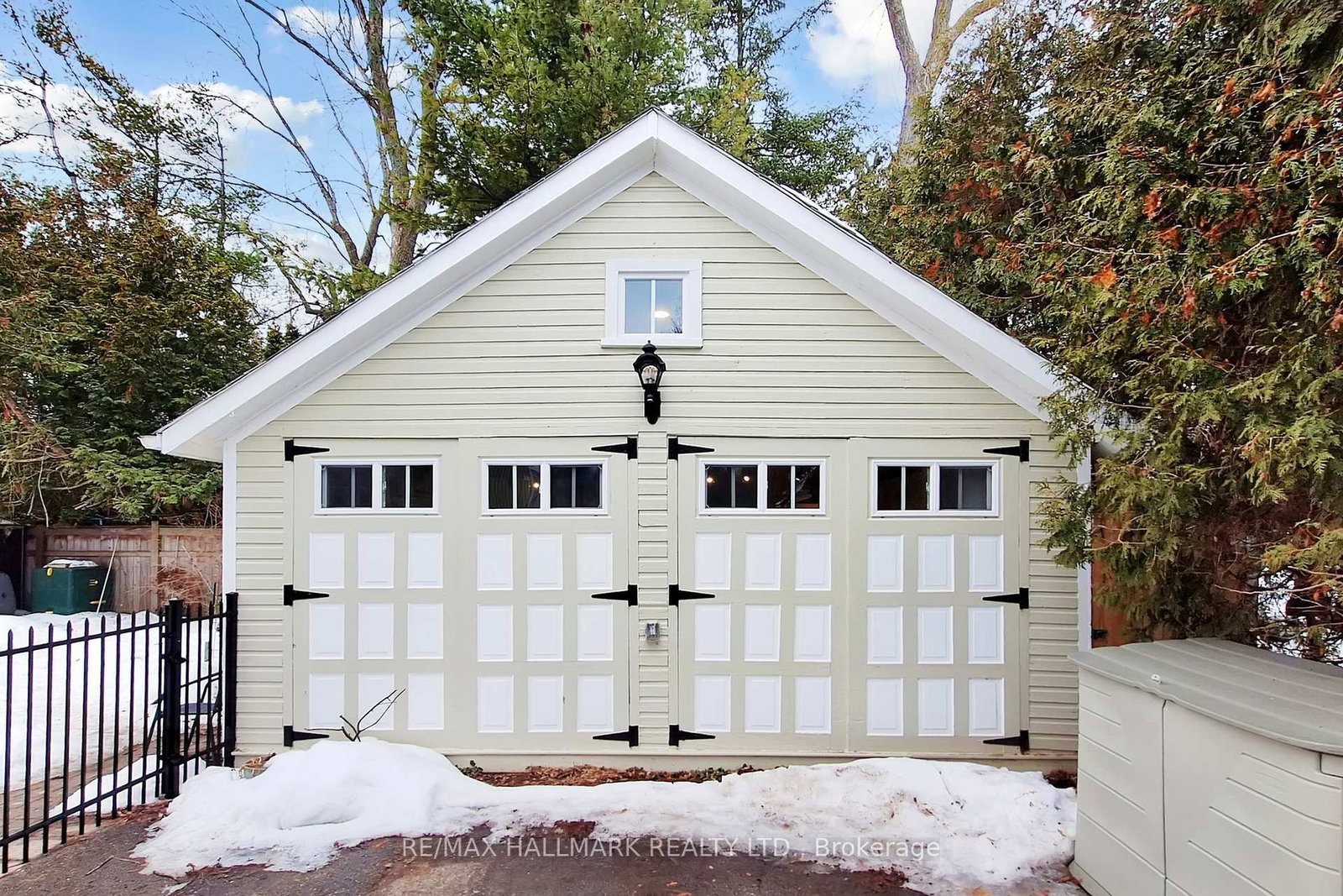 Detached House for sale at 64 Powell Street, Richmond Hill, Ontario, L4C 4S4 - Mill Pond - MLS: N12865294