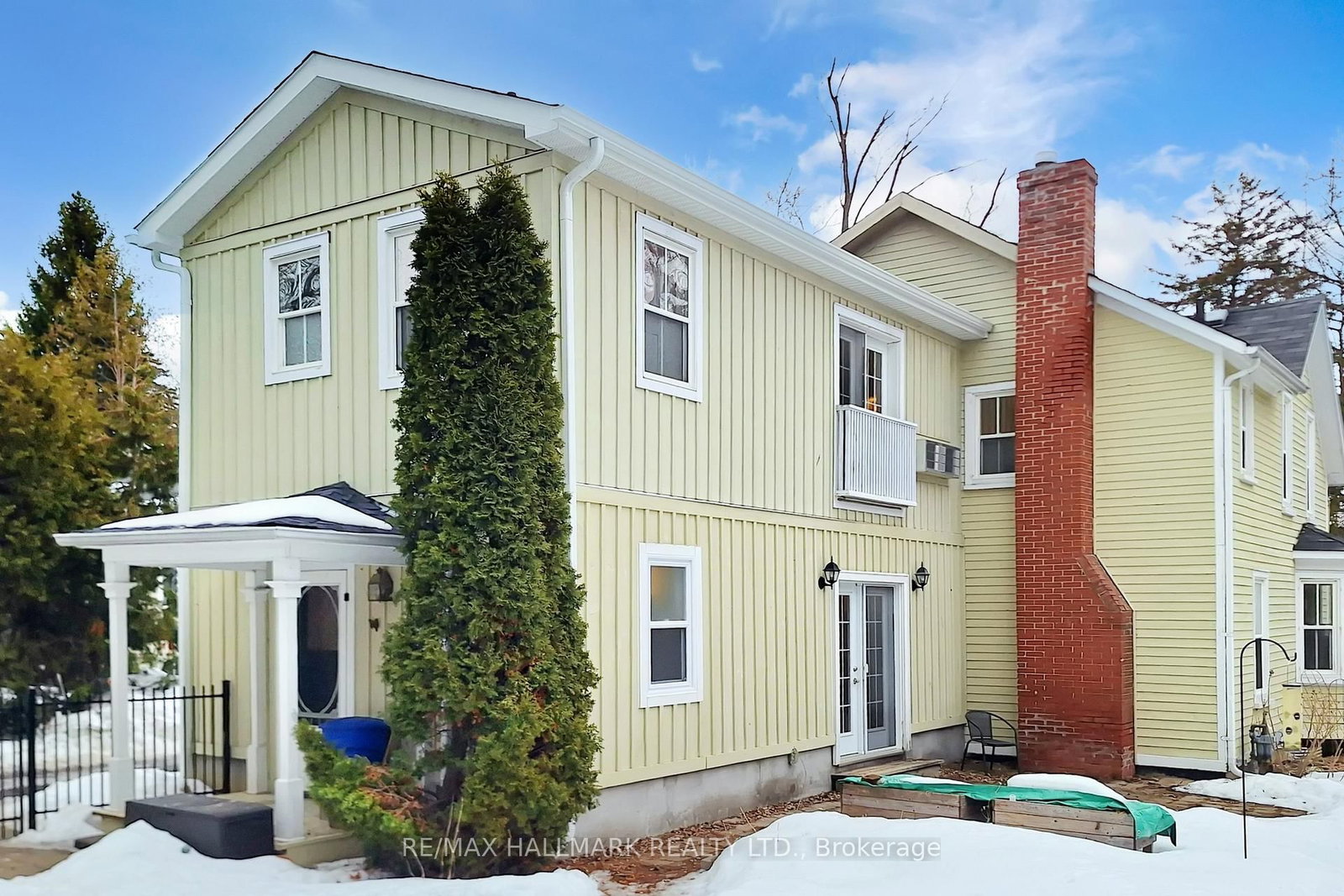 Detached House for sale at 64 Powell Street, Richmond Hill, Ontario, L4C 4S4 - Mill Pond - MLS: N12865294