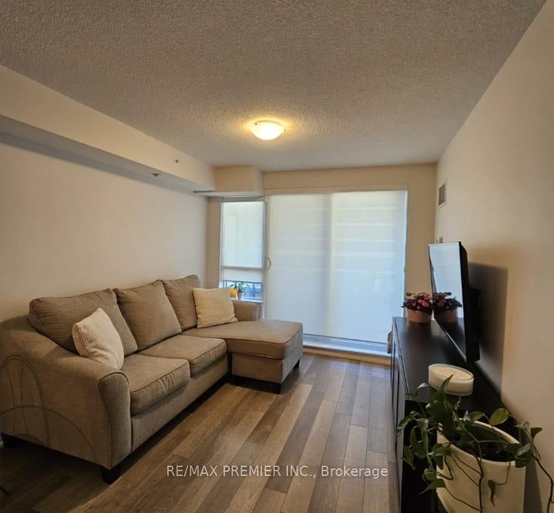 Condo for sale at 318-372 Highway 7, Richmond Hill, Ontario, L4B 0C6 - Doncrest - MLS: N12865968