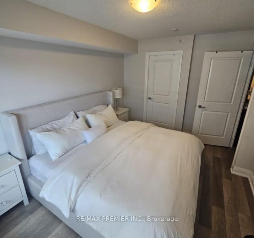 Condo for sale at 318-372 Highway 7, Richmond Hill, Ontario, L4B 0C6 - Doncrest - MLS: N12865968