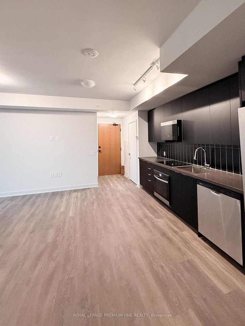 2404 - 2920 Highway 7, Vaughan, L4K 0P4 | Image 2