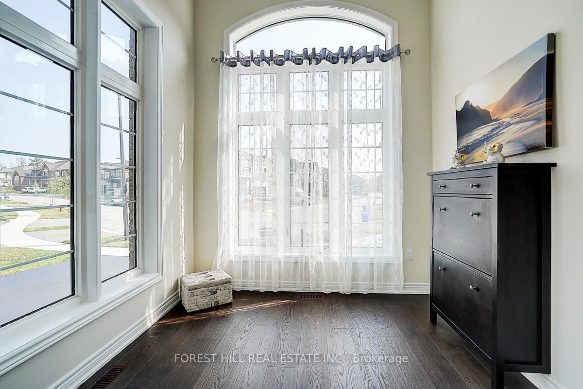 Detached House for sale at 21 Dorothy Caine Crescent, Georgina, Ontario, L4P 0S6 - Keswick South - MLS: N12866954