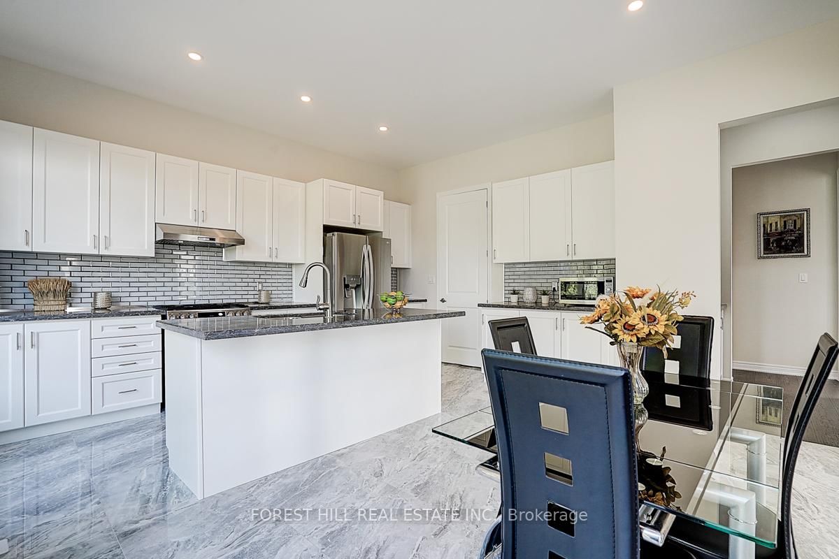 Detached House for sale at 21 Dorothy Caine Crescent, Georgina, Ontario, L4P 0S6 - Keswick South - MLS: N12866954