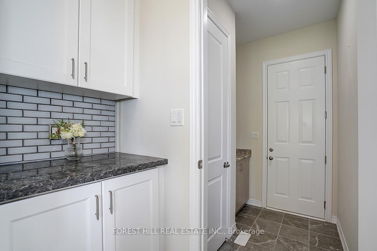 Detached House for sale at 21 Dorothy Caine Crescent, Georgina, Ontario, L4P 0S6 - Keswick South - MLS: N12866954