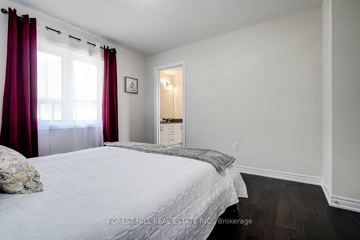 Detached House for sale at 21 Dorothy Caine Crescent, Georgina, Ontario, L4P 0S6 - Keswick South - MLS: N12866954