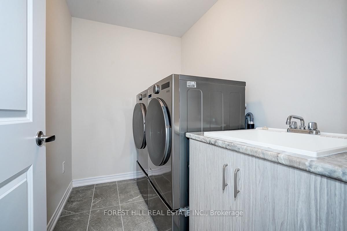 Detached House for sale at 21 Dorothy Caine Crescent, Georgina, Ontario, L4P 0S6 - Keswick South - MLS: N12866954