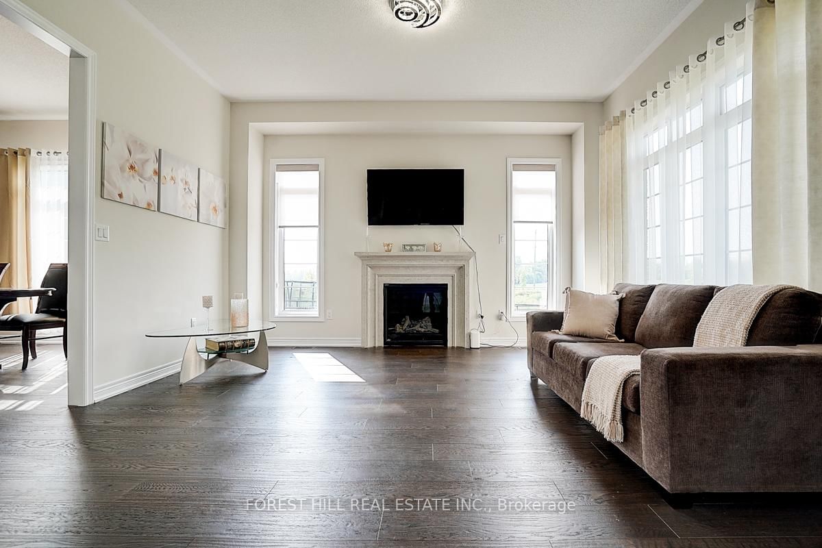 Detached House for sale at 21 Dorothy Caine Crescent, Georgina, Ontario, L4P 0S6 - Keswick South - MLS: N12866954