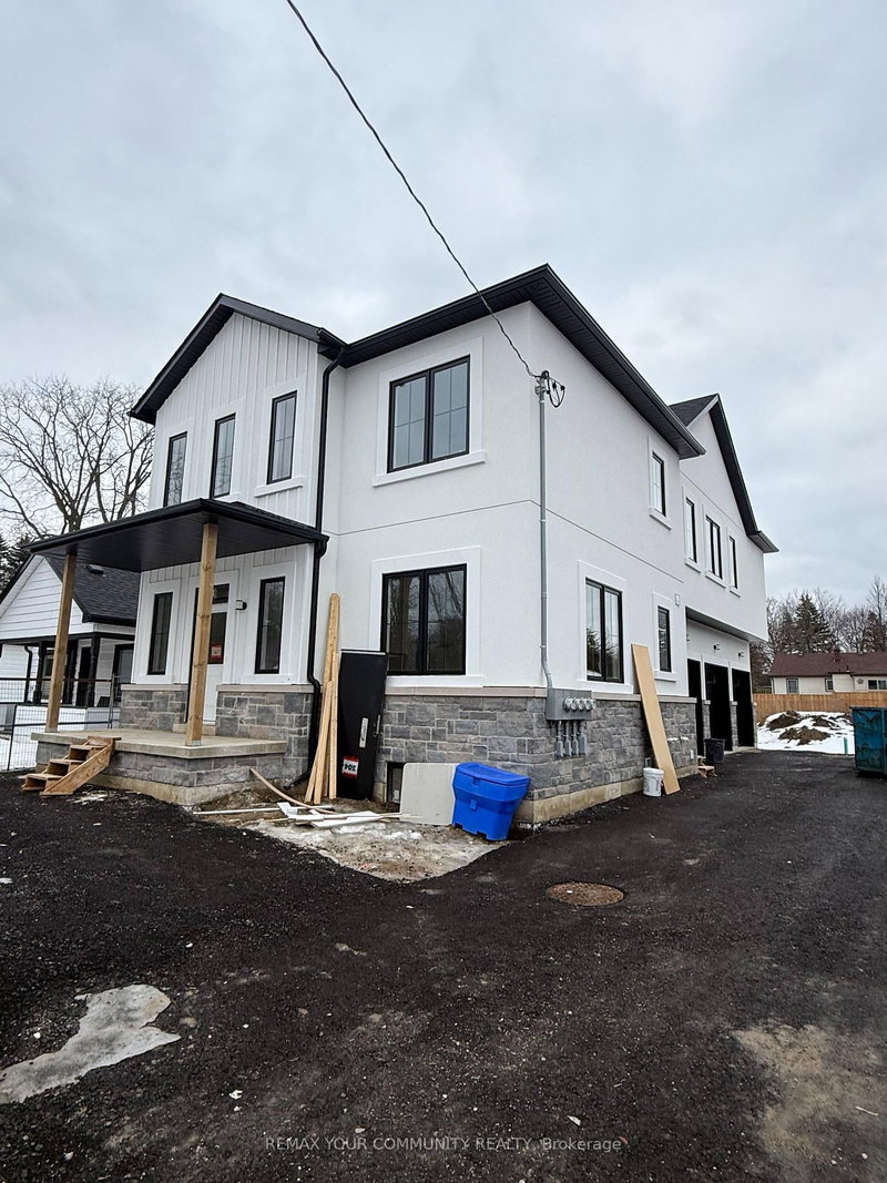 2 - 19 Cousins Dr, Aurora, L4G 1B2 | Image 2