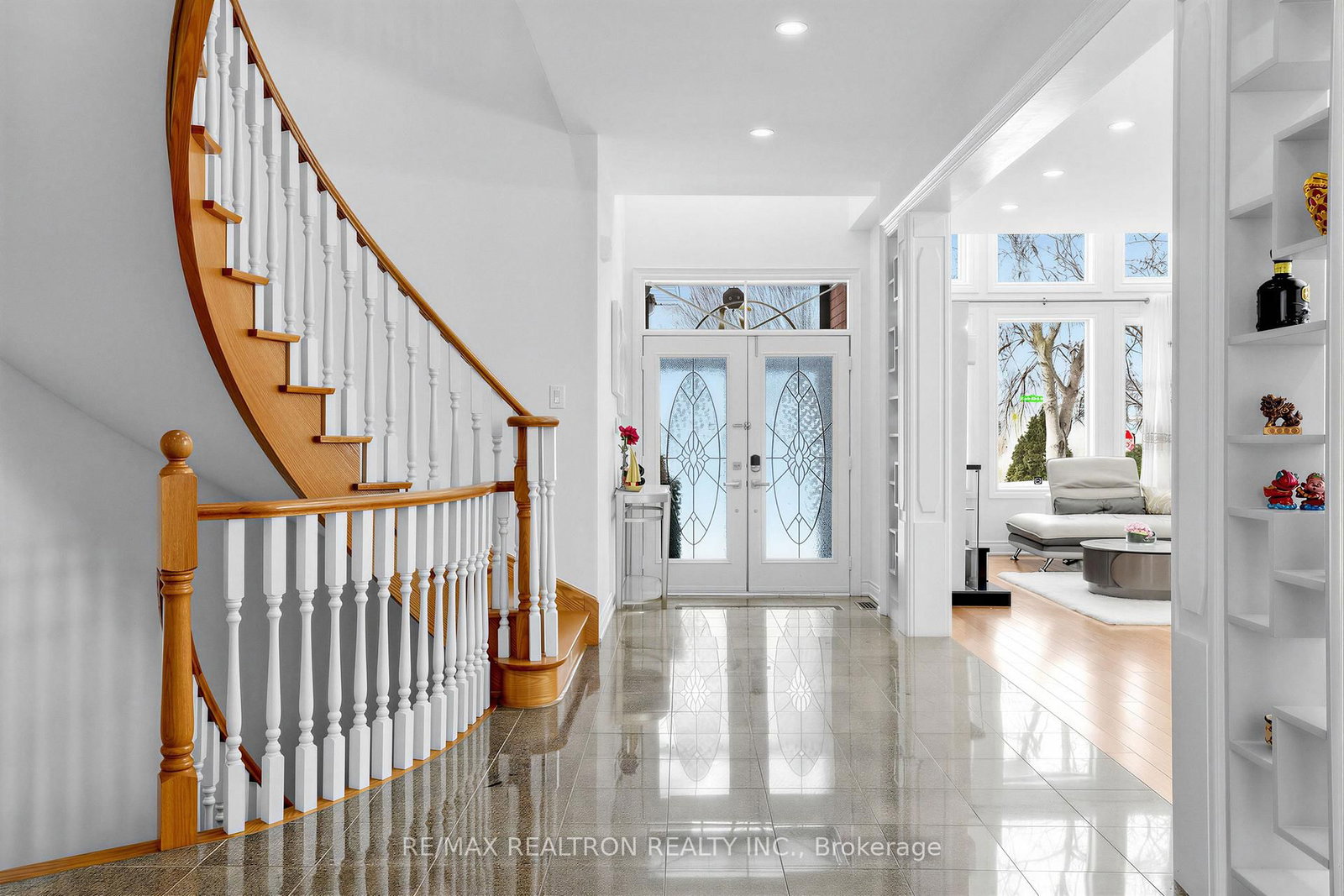 Detached House for sale at 71 Plum Tree Circle, Markham, Ontario, L6C 1V9 - Cachet - MLS: N12867966