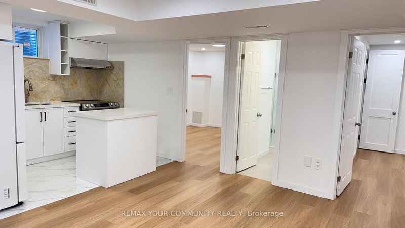 139 Kellington Tr, Whitchurch-Stouffville, L4A 1X6 | Image 3