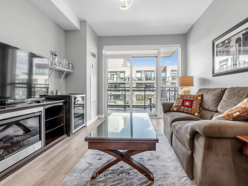 B305 - 271 Sea Ray Ave, Innisfil, L9S 0J4 | Image 3