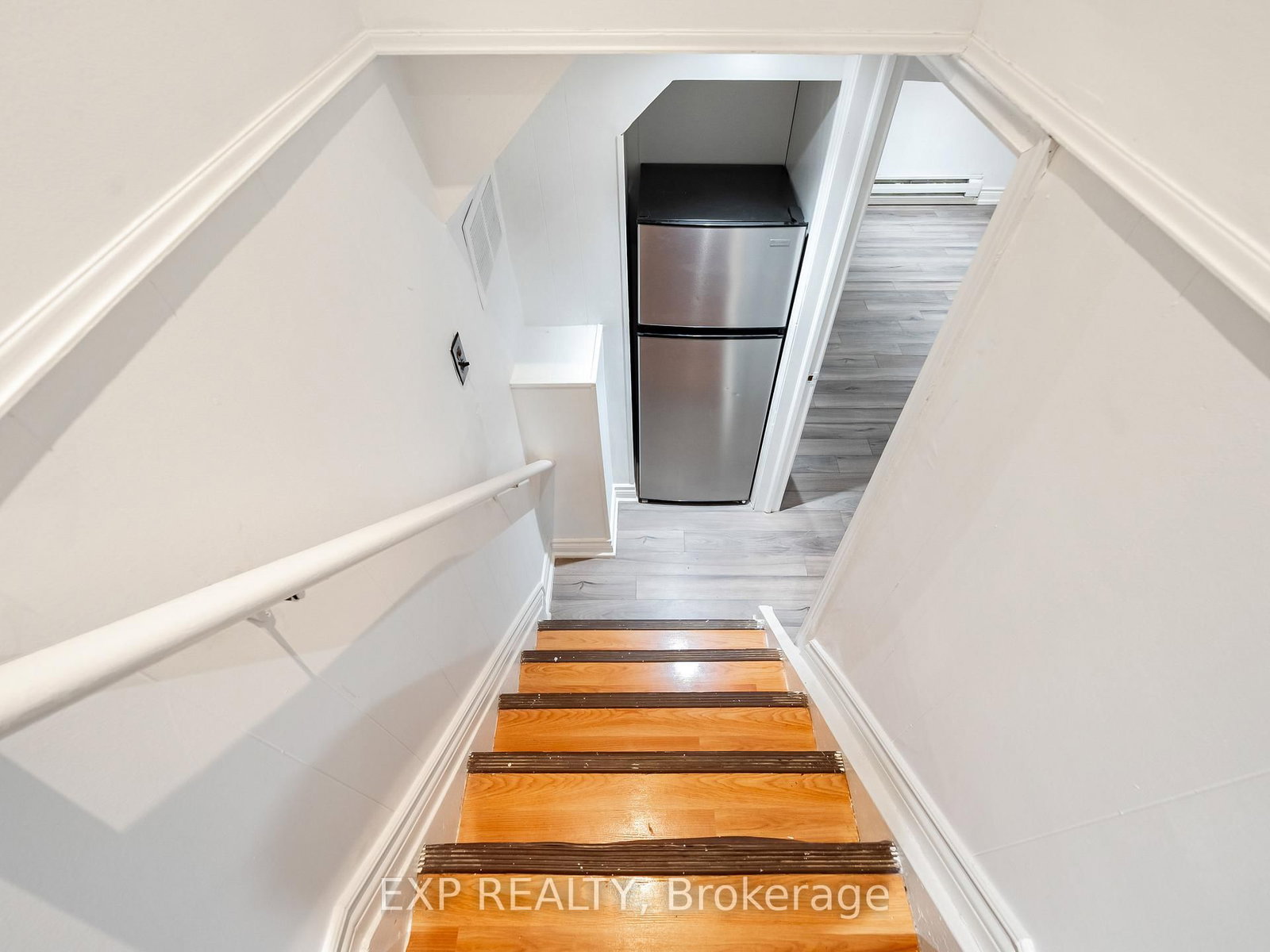 Detached House for sale at 28 Lakeland Crescent, Richmond Hill, Ontario, L4E 2Z8 - Oak Ridges Lake Wilcox - MLS: N12868340