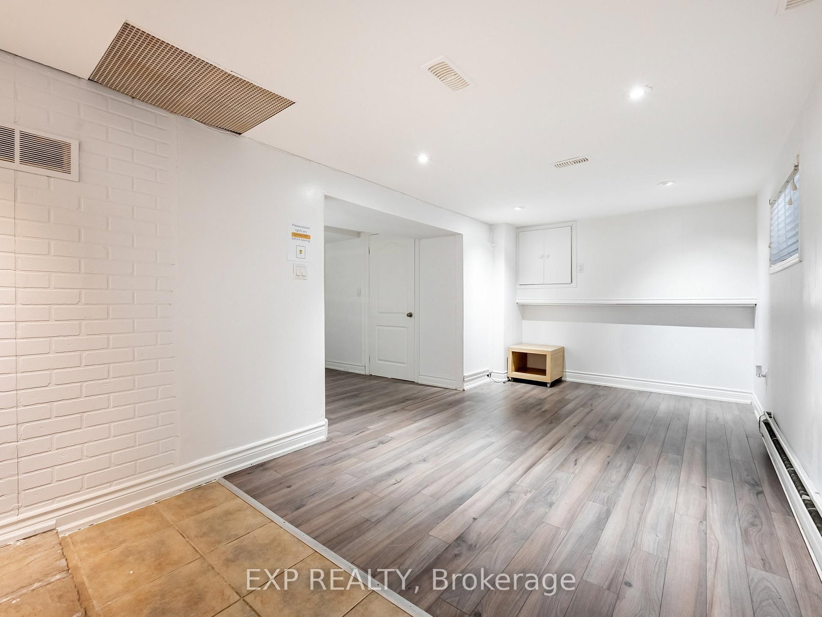 Detached House for sale at 28 Lakeland Crescent, Richmond Hill, Ontario, L4E 2Z8 - Oak Ridges Lake Wilcox - MLS: N12868340