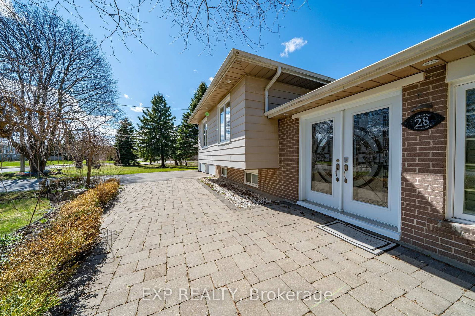 Detached House for sale at 28 Lakeland Crescent, Richmond Hill, Ontario, L4E 2Z8 - Oak Ridges Lake Wilcox - MLS: N12868340