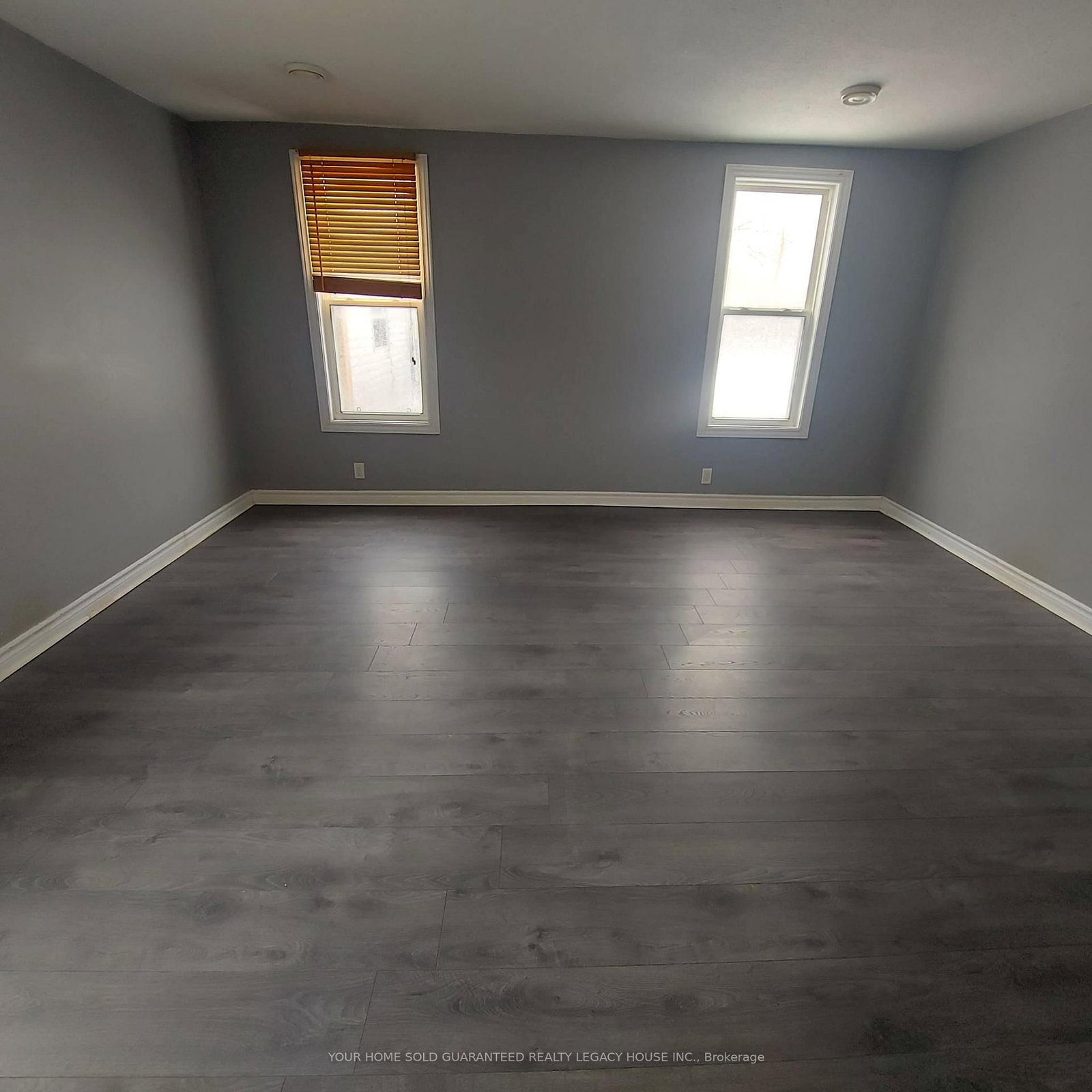 Semi-Detached House for sale at 52 Margaret Street, Essa, Ontario, L0M 1B0 - Angus - MLS: N12868646