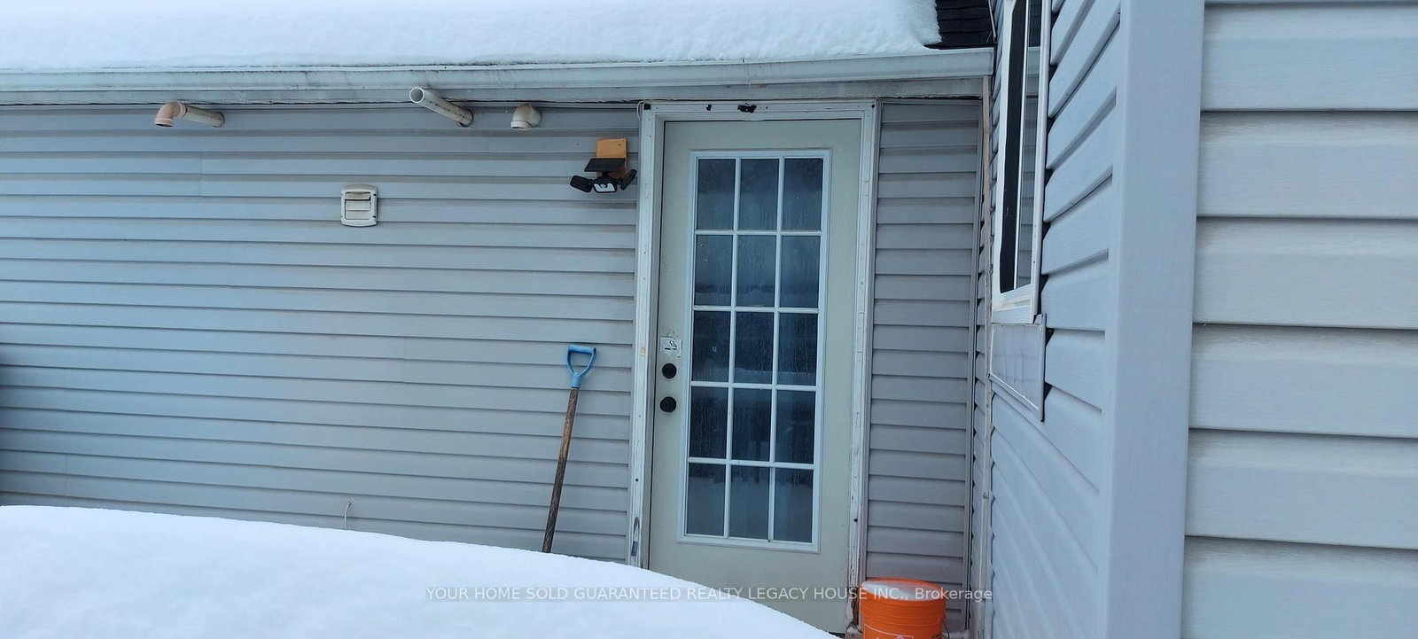 Semi-Detached House for sale at 52 Margaret Street, Essa, Ontario, L0M 1B0 - Angus - MLS: N12868646