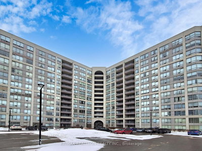 PH10 - 9017 Leslie St | Richmond Hill | Image