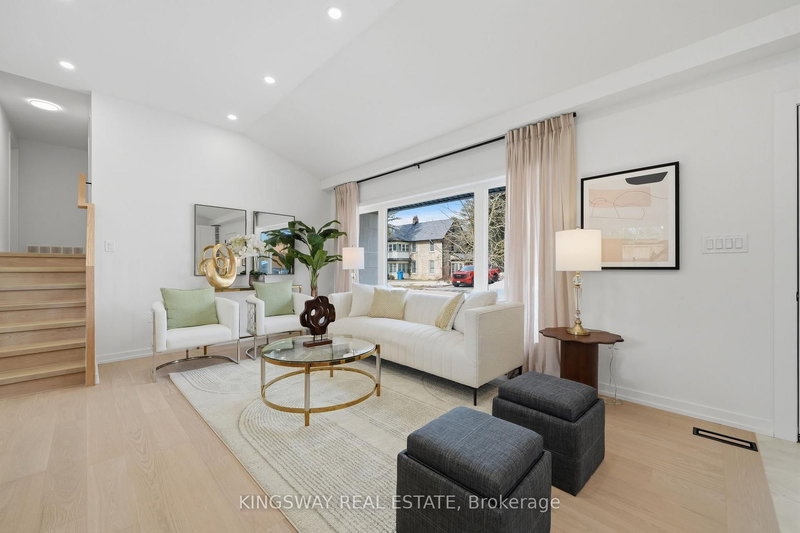 3 Reuben St, Aurora, L4G 2M1 | Image 3