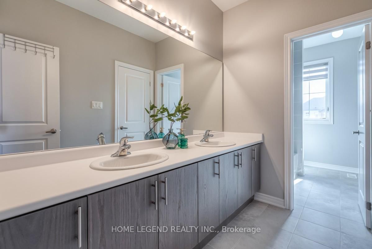 Detached House for sale at 1036 Cole Street, Innisfil, Ontario, L9S 0J9 - Rural Innisfil - MLS: N12869330